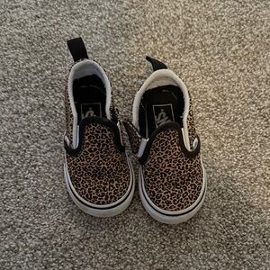 Vans Kids Leopard Print Slip-On Sneakers